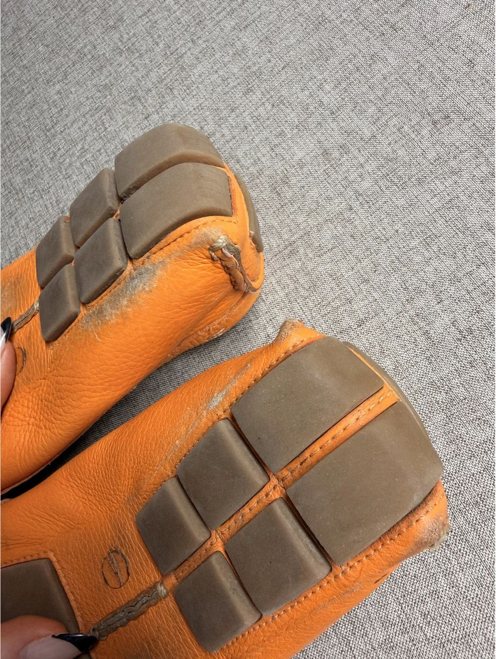 Tory Burch Orange Leather Driving Loafers Moccasins Logo Hardware Women’s 9
